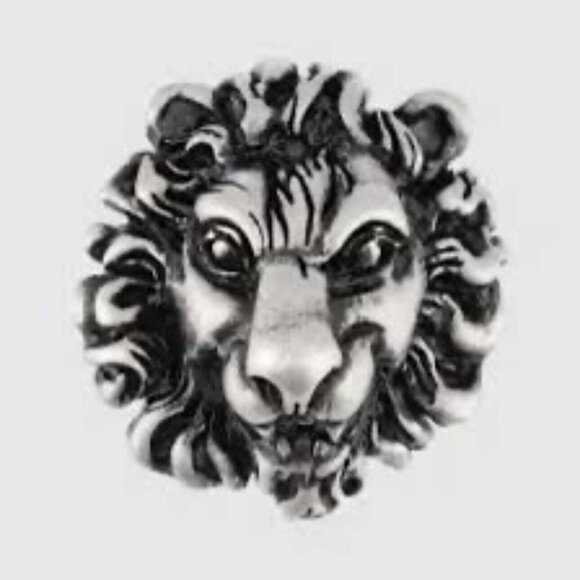 NEW GUCCI LION BROOCH SILVER WITH BOX 100% Authentic - Picture 1 of 7